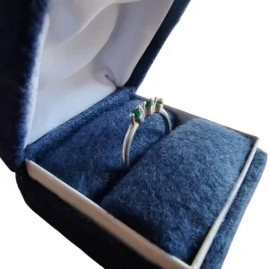 Anillo de plata con circon