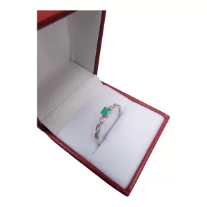Anillo de plata con esmeralda cuadrada para mujer